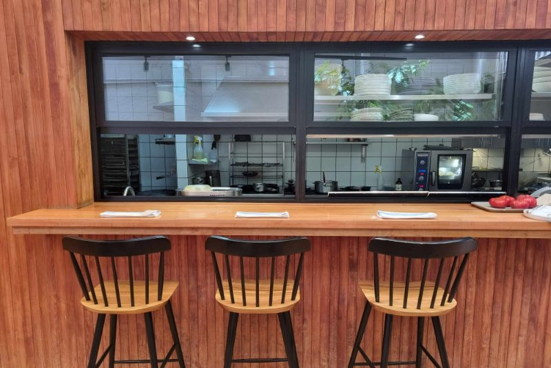 Sambombi Bistro Local-interior_LATAM50BR23_LIP